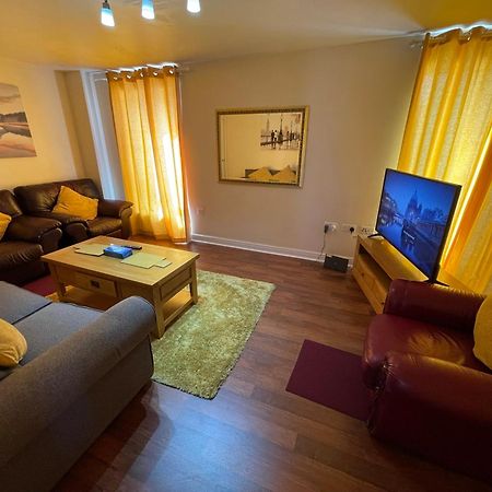 Holiday Home In Cardiff. Sleeps 6 المظهر الخارجي الصورة