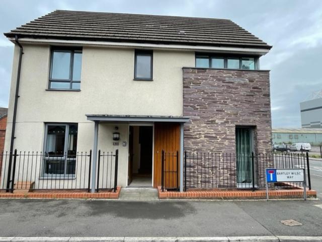 Holiday Home In Cardiff. Sleeps 6 المظهر الخارجي الصورة