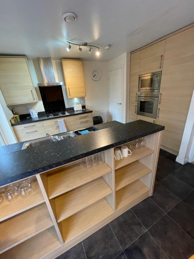 Holiday Home In Cardiff. Sleeps 6 المظهر الخارجي الصورة