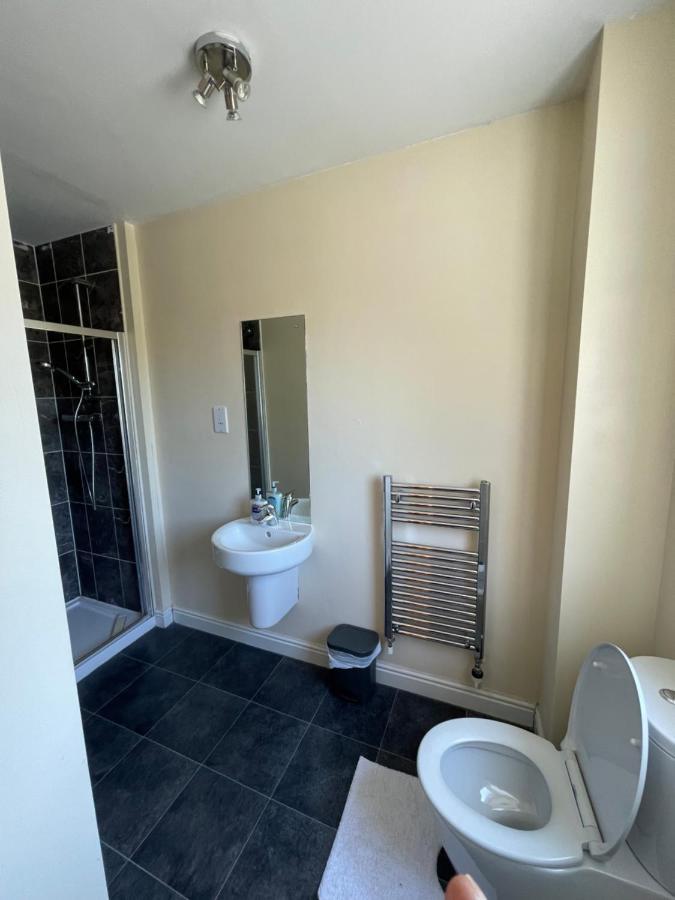Holiday Home In Cardiff. Sleeps 6 المظهر الخارجي الصورة