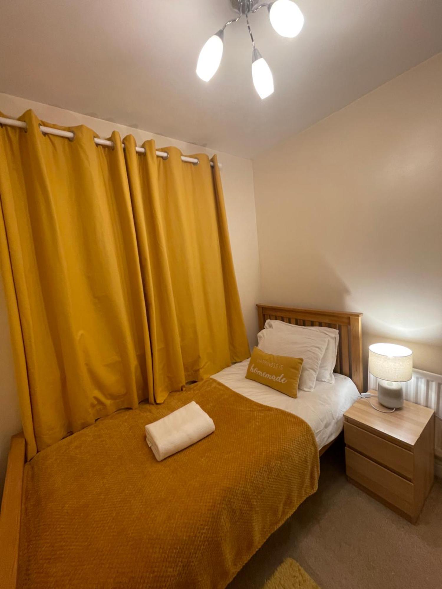 Holiday Home In Cardiff. Sleeps 6 المظهر الخارجي الصورة