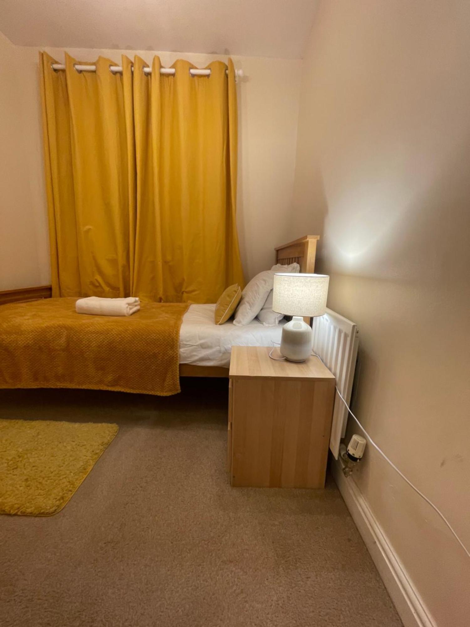 Holiday Home In Cardiff. Sleeps 6 المظهر الخارجي الصورة